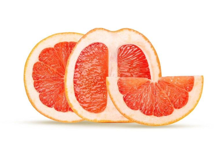 PSD kit de pomelos frescos y jugosos cortados aislados