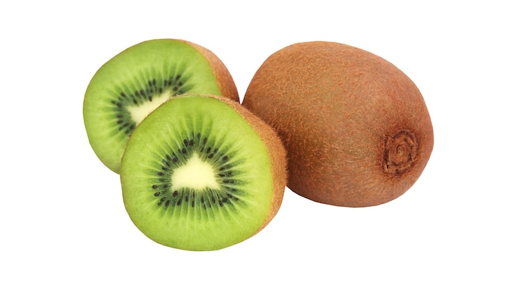 PSD kiwi auf weißem hintergrund