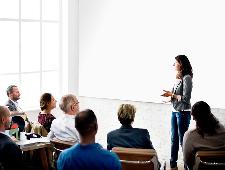 PSD kleines seminar mit leerer tafel