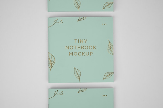 Kleines taschennotizbuch-mockup-design