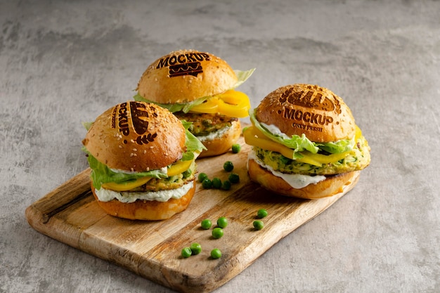 Köstliches Burger-Arrangement-Modell