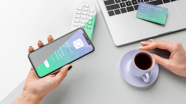 Komposition mit Smartphone-Zahlungs-App-Mock-up