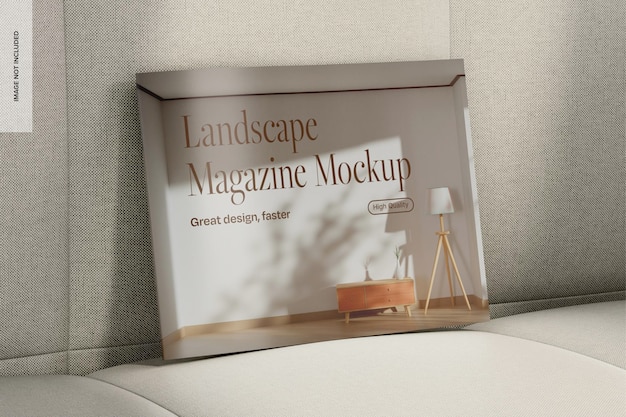 Landscape Magazine sul divano Mockup Inclinato