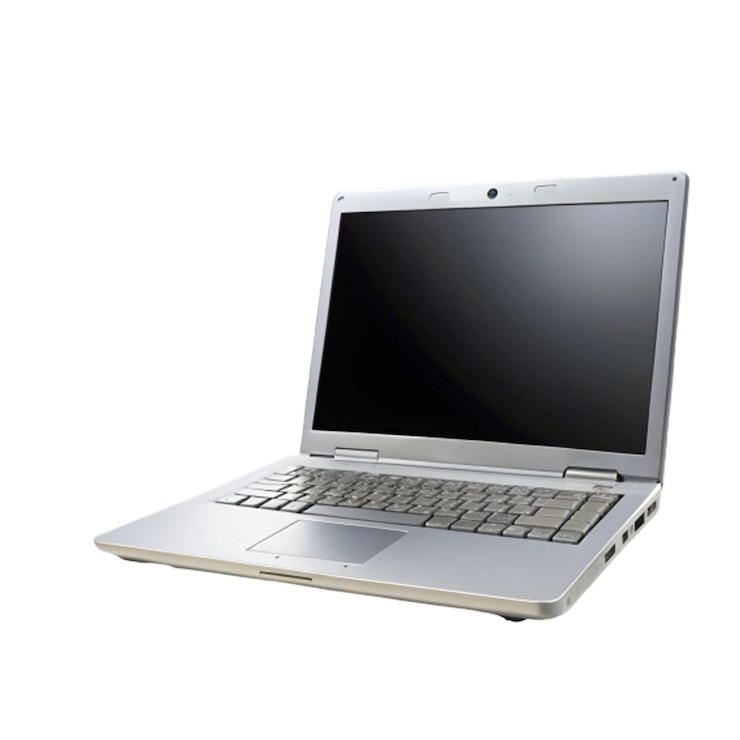 PSD laptop argentato con schermo vuoto fotografia di prodotto in studio isolata su sfondo bianco ideale per progetti tematici tecnologici e informatici attrezzature elettroniche concepto di gadget tecnologico aig57