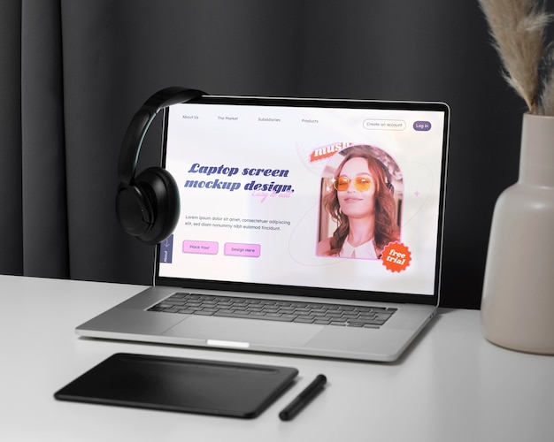 Laptop in einem einfachen Szenario-Mockup