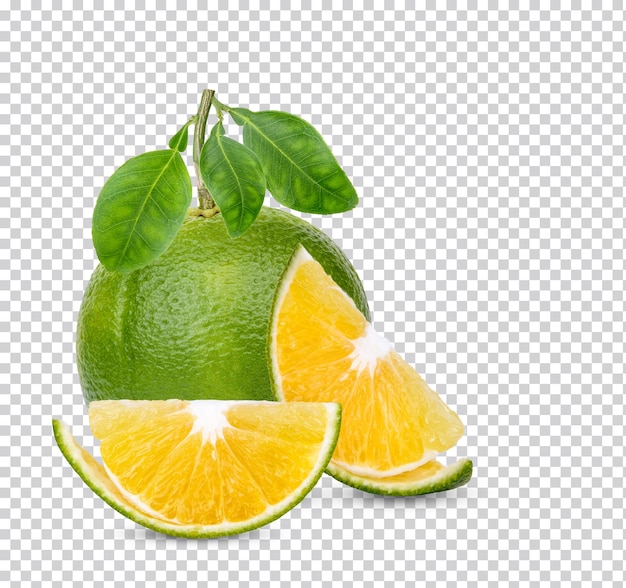 Laranja fresca com folhas isoladas premium psd