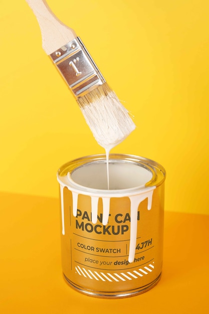 Lata de tinta com fundo amarelo