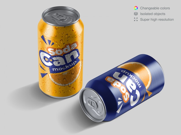 Lattine di soda in alluminio ad alto angolo realistico con modello di modello di gocce d'acqua