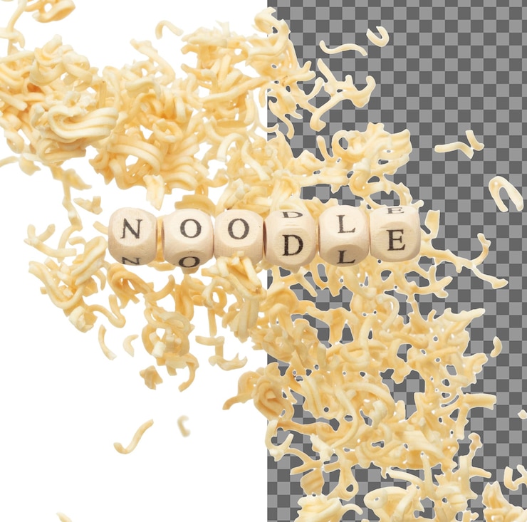 PSD la letra del alfabeto noodle bead juguete volando sobre la explosión volando en el aire noodle palabra alfabeto letra muestra fideos instantáneos listos para comer con agua caliente fondo blanco aislado