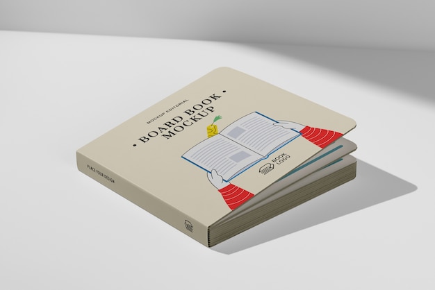 Libro cartonato per bambini con illustrazioni