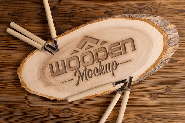 Logo Maquette Avec Effet Gravé Sur Bois Et Outils