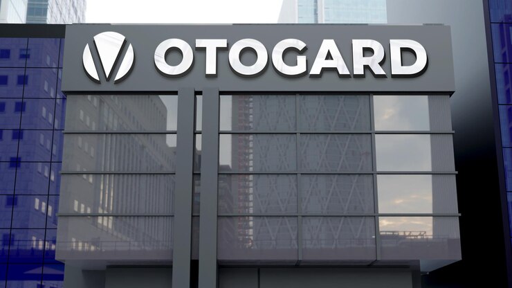 Logo-mockup-con-effetto-argento