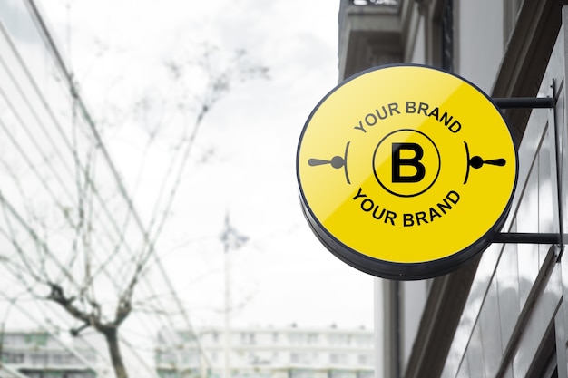 Logo-Modell an Fassade oder Schaufenster