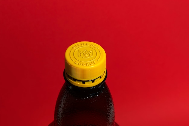 PSD logo on bottle cap mockup