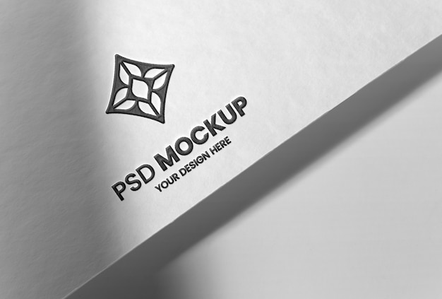 PSD logo de presse sur maquette papier