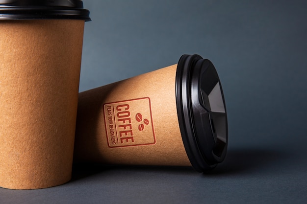 Logo texturizado en vaso de papel