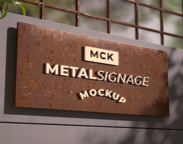 Logotipo en la maqueta de señalización metálica