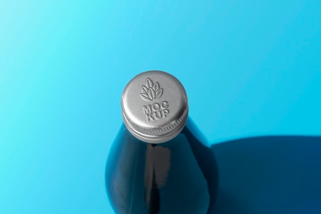 Logotipo en el modelo de tapa de la botella