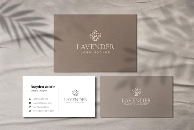 Luxus-Visitenkarten-Moukup-Papier.Square Paper Mockup mit realistischen Schatten