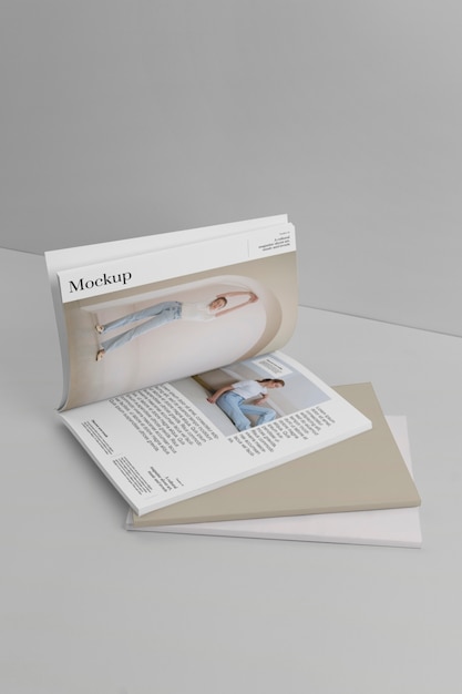 Des magazines dans une maquette de studio