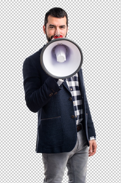 Mann, der durch Megaphon schreit