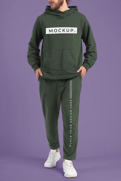 PSD mann mit jogginghose und hoodie-modell