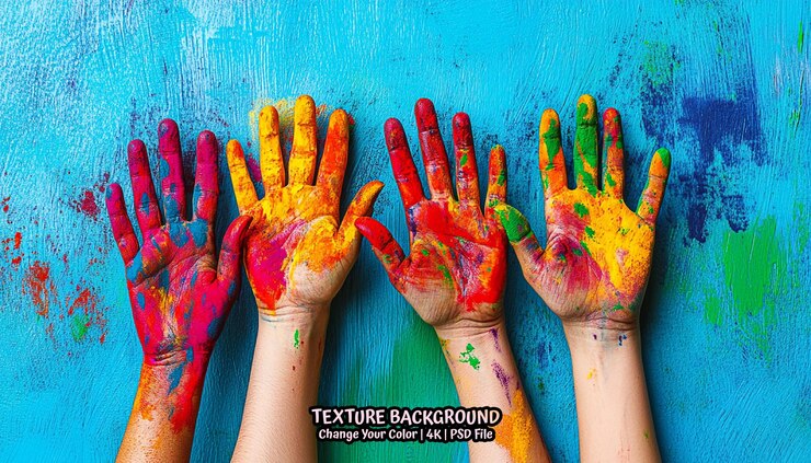 PSD las manos cubiertas de pintura multicolor crean un fondo de textura vibrante para las obras de arte