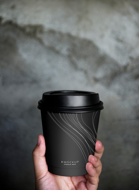 Mão humana, segurando, um, mockup, xícara café