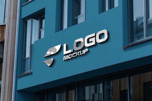 Maqueta 3D del logotipo en el letrero de la fachada del edificio