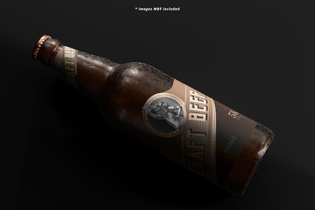 Maqueta de botella de cerveza fría con configuración de color oscuro