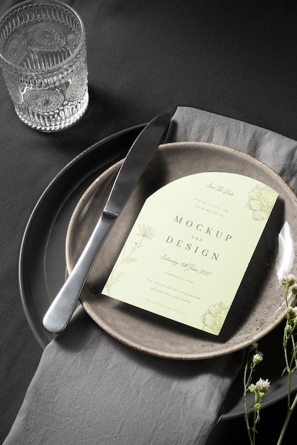 Maqueta de diseño de menú de boda minimalista