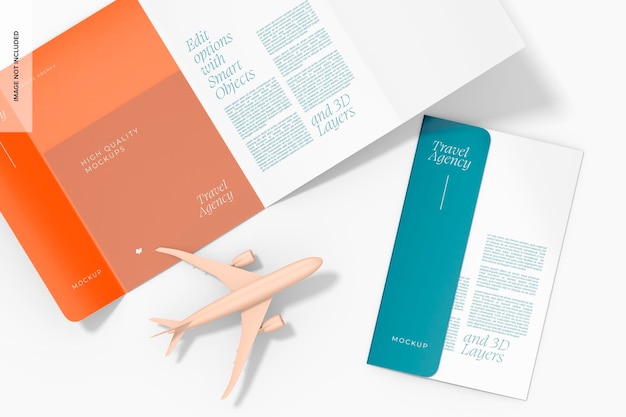 Maqueta de folletos de marketing de agencias de viajes, abiertos y cerrados