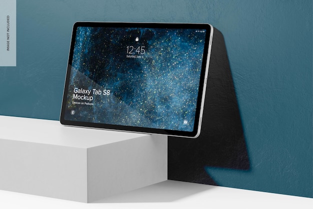 Maqueta de Galaxy Tab S8 en Podium, inclinada