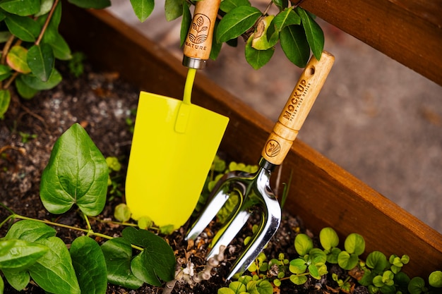 PSD maqueta de herramientas para jardineria.