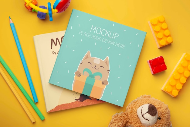 Maqueta de libro cuadrado para niños