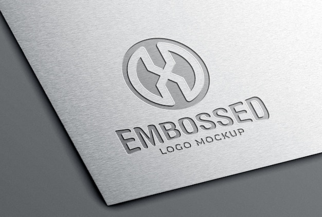 Maqueta de logotipo de metal en relieve