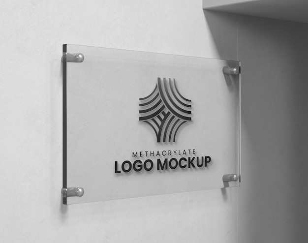 Maqueta del logotipo en la placa de identificación de metacrilato