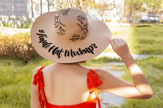 PSD maqueta de mujer con sombrero