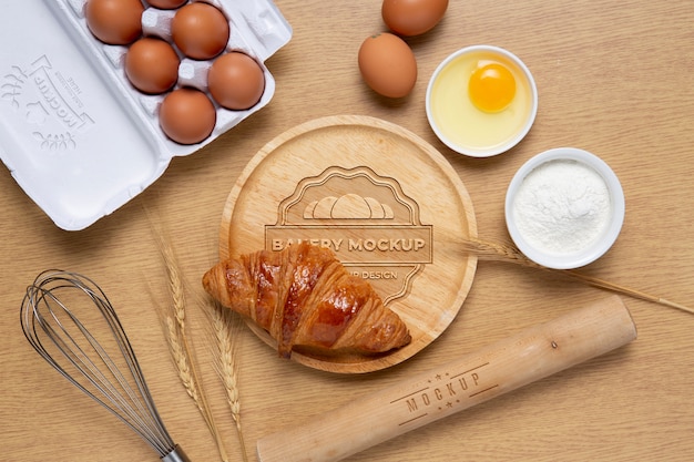 Maqueta de pastelería con huevos