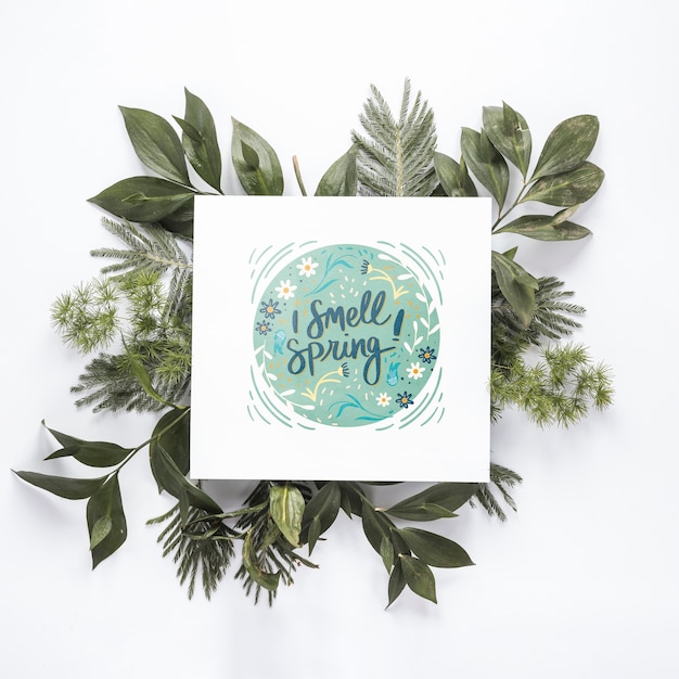 Maqueta de tarjeta de felicitación plana para primavera