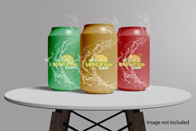 Maqueta de tres botellas de bebidas enlatadas con efecto de salpicaduras de agua