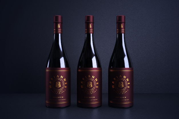 Maquete da marca do logotipo de vinho luxuoso