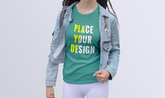 Maquete de camiseta realista Besat