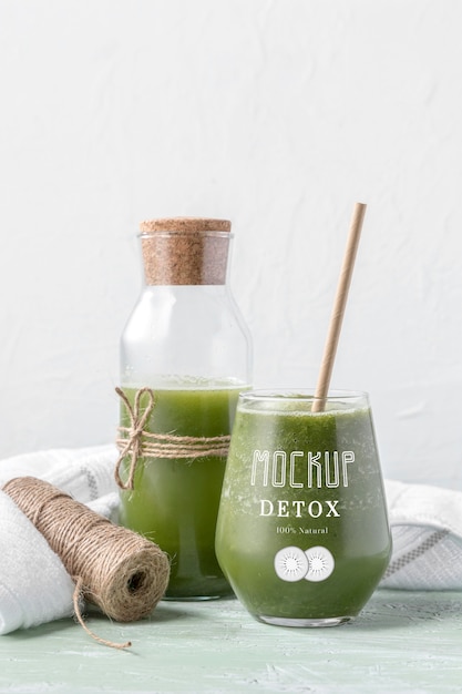 Maquete de conceito de suco detox delicioso