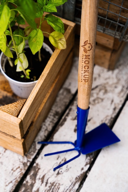 PSD maquete de ferramentas para jardinagem