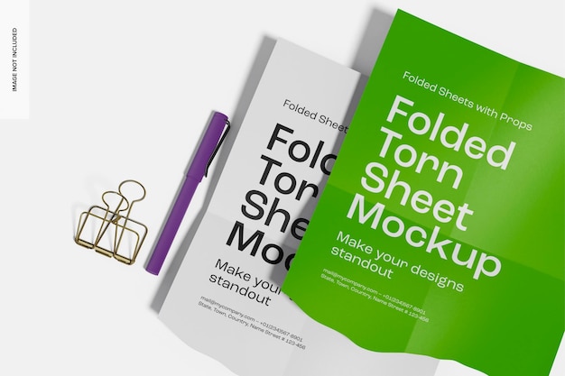Maquete de folhas rasgadas dobradas, close-up