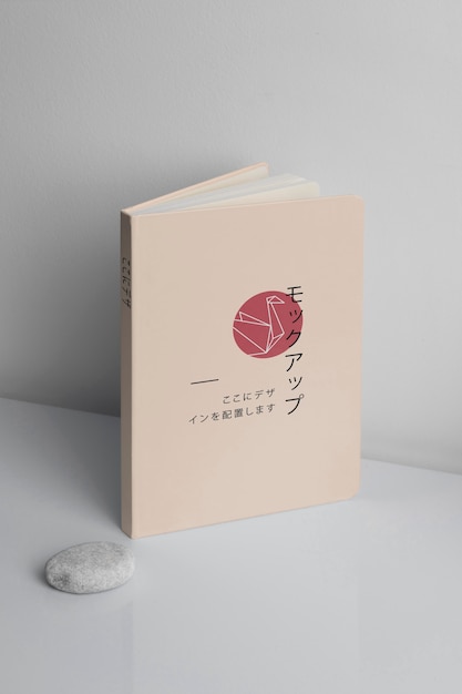 Maquete de livros do Japão em contexto real