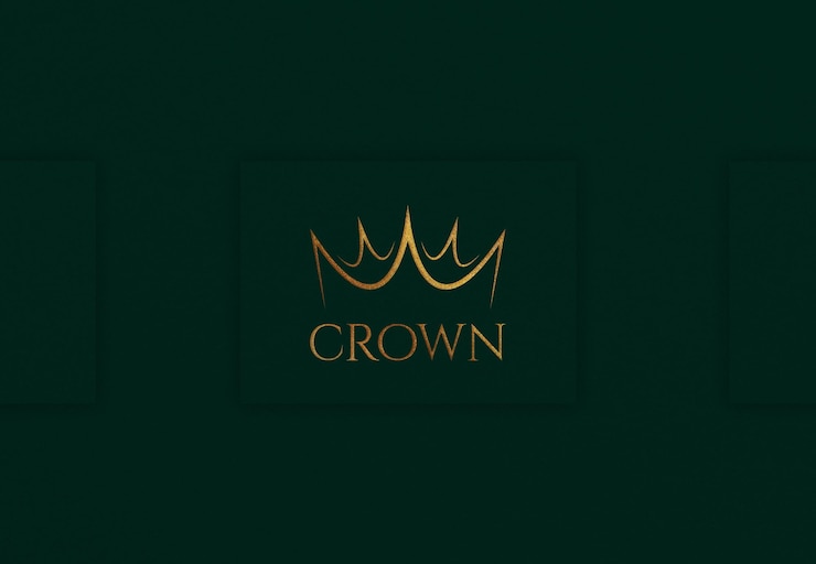 Maquete de logotipo de coroa em relevo de luxo em papel verde