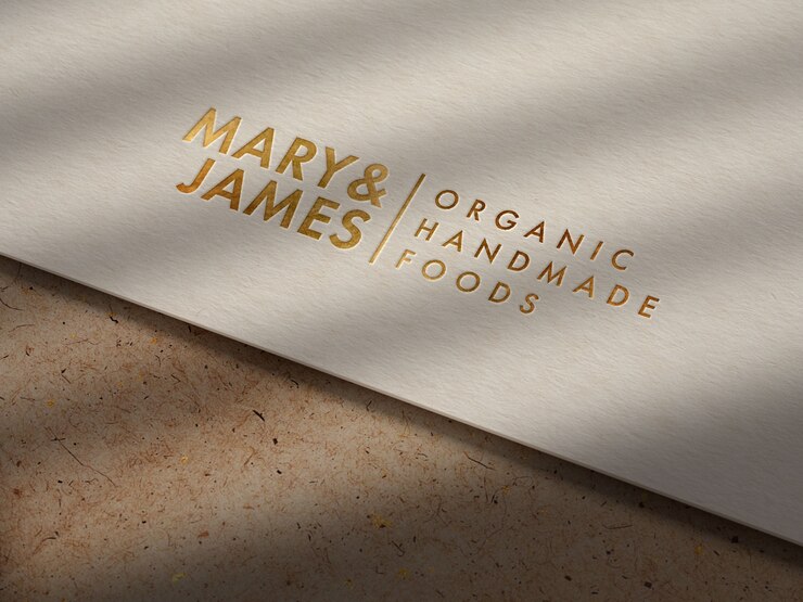 Maquete de logotipo ouro luxo em papel Kraft