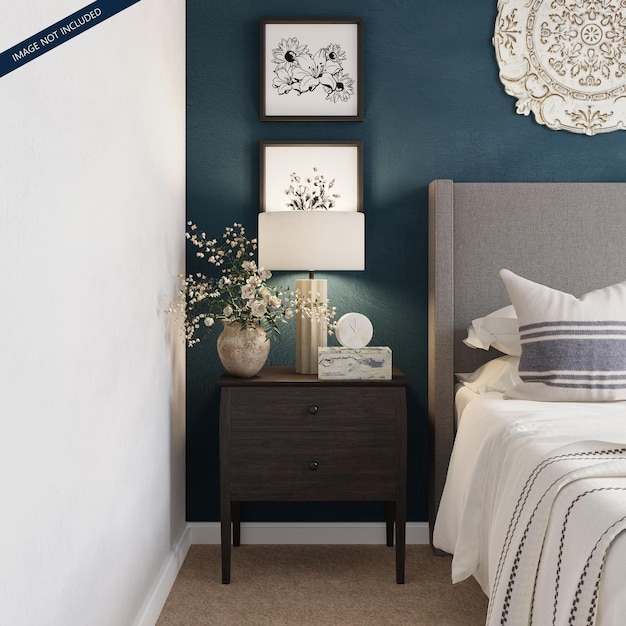 Maquete de moldura de parede de decoração de quarto com almofada de cama e mesa decorada